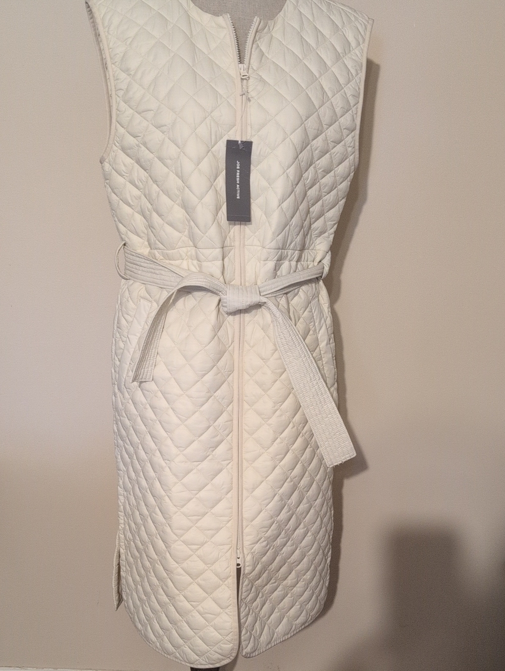 NWT Joe Fresh Women's Sleeveless Quilted Belted Ivory Coat/Vest M